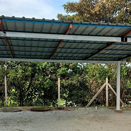 Ummi'S Homestay Kuala Besut Kampong Baru Eksteriør billede